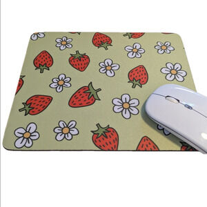 Strawberry and Daisy Mouse Pad 8.7inx7in